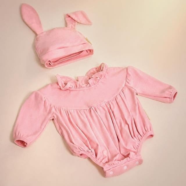 gia công bodysuit kèm mũ